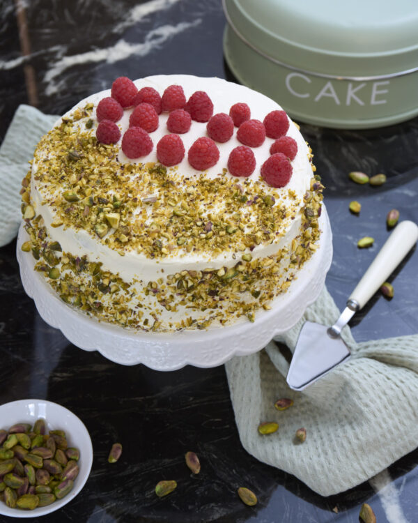 Pistachio Cake - Image 3